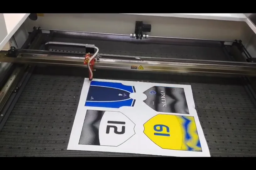 Printed Tshirt Laser Cutting Machine With Large Ccd Camera 1610 1612 1810 Suzhou Factory Price