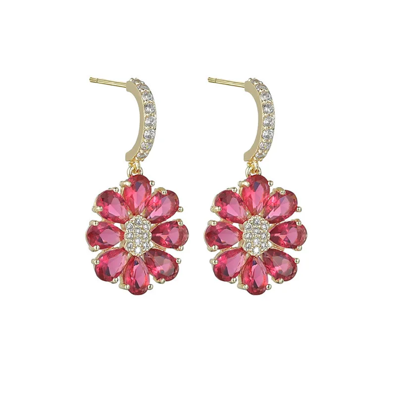

2020 Latest Cubic Zircon Ethnic Jewelry 16K Gold Plated earrings AAA Cubic Zircon Inlaid Flowers Shape Stud Earrings