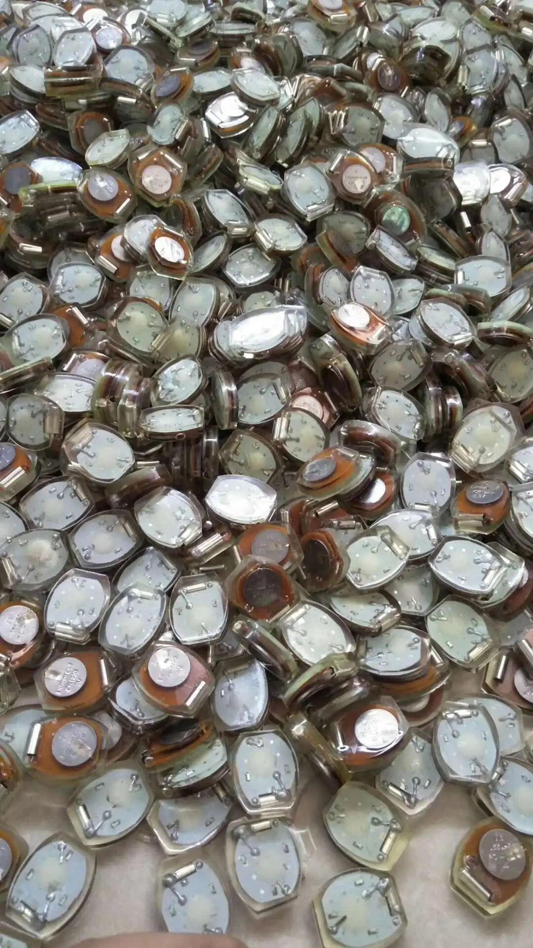 
2020 Direct supply of fashion manufacturers Unicorn waterproof plastic label trend matching 