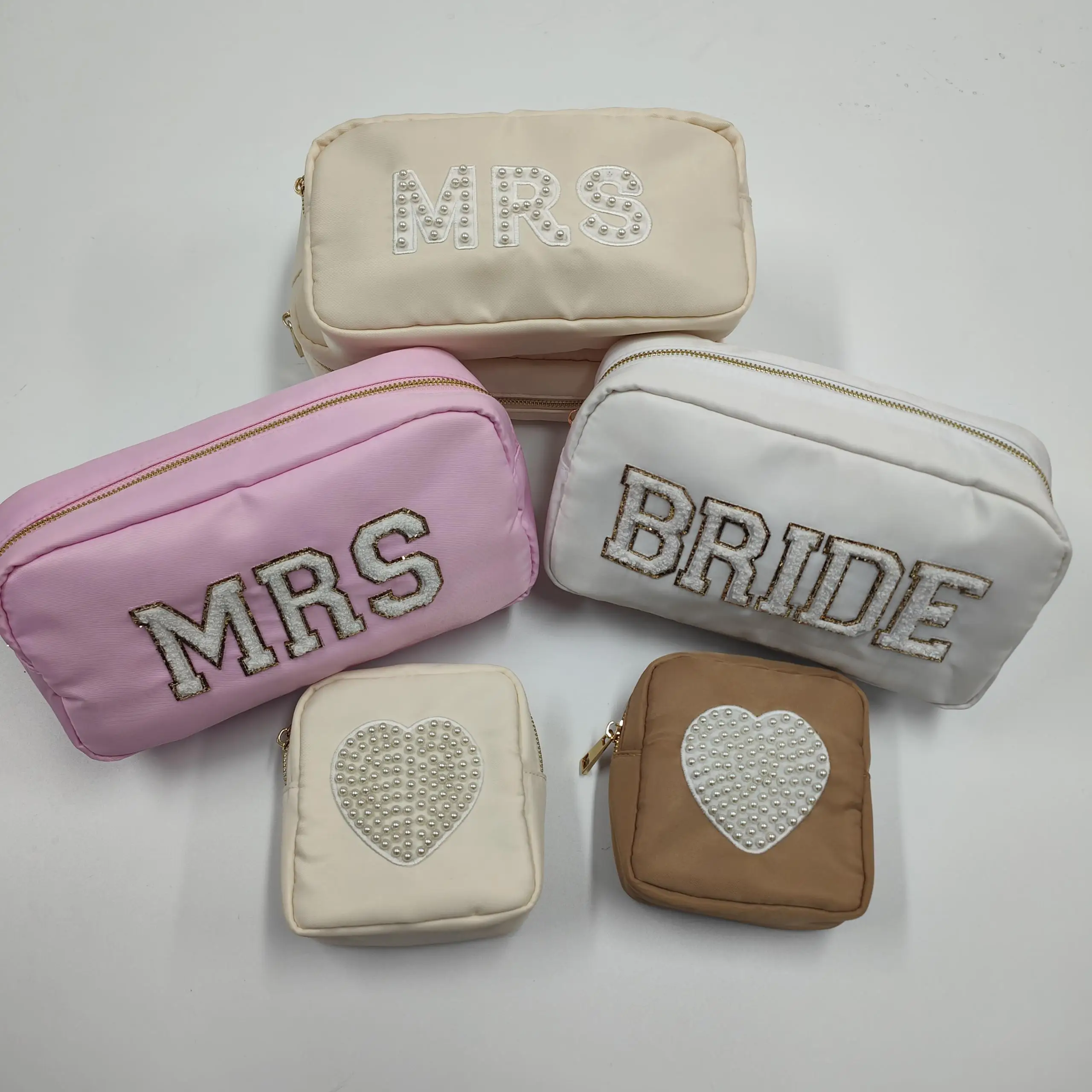 Women Cute Nylon Zipper Pouches Wedding Gift Bags Pearl Letter Sewn On Make Up Bag Valentines Day Cosmetic Bags Makeup Pouch
