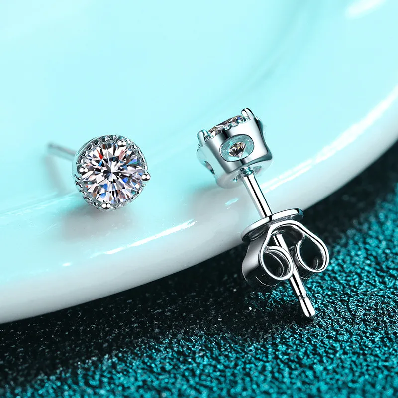 

Silver 925 Original Diamond Test Past Round Brilliant Cut Total 0.6 Carat VVS Moissanite Stud Earrings Platinum Plated Jewelry