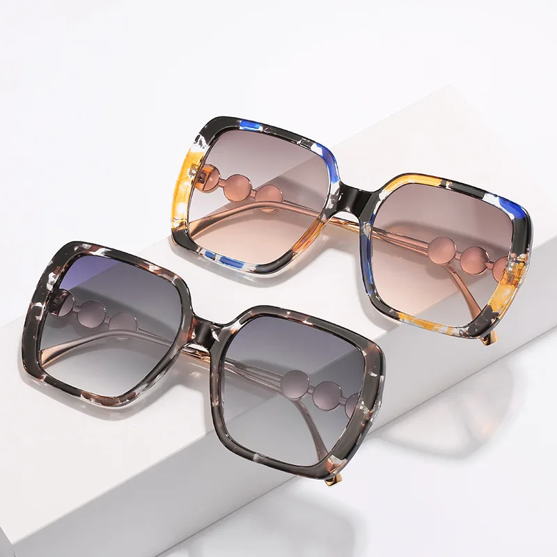 

2020 newest Luxury Trendy Designer oversized sun glasses big frame Bling Diamond square Sunglasses with pearl