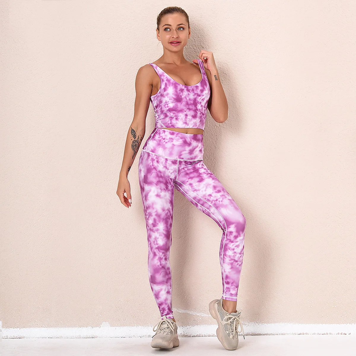 

could be with your logo custom quick dry high quaity yoga pants yoga suit and clothes tie-dye yoga clothes