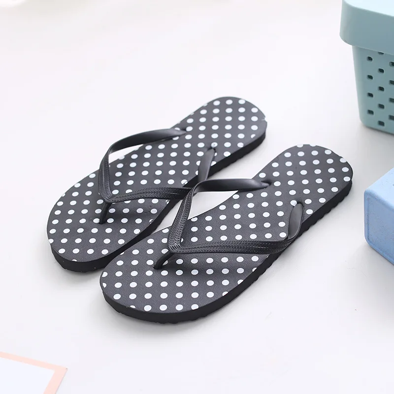 

Cheap Men's and Women's Fashion Multicolor PVC Rubber Sandals Slippers Quick-drying Beach Slippers