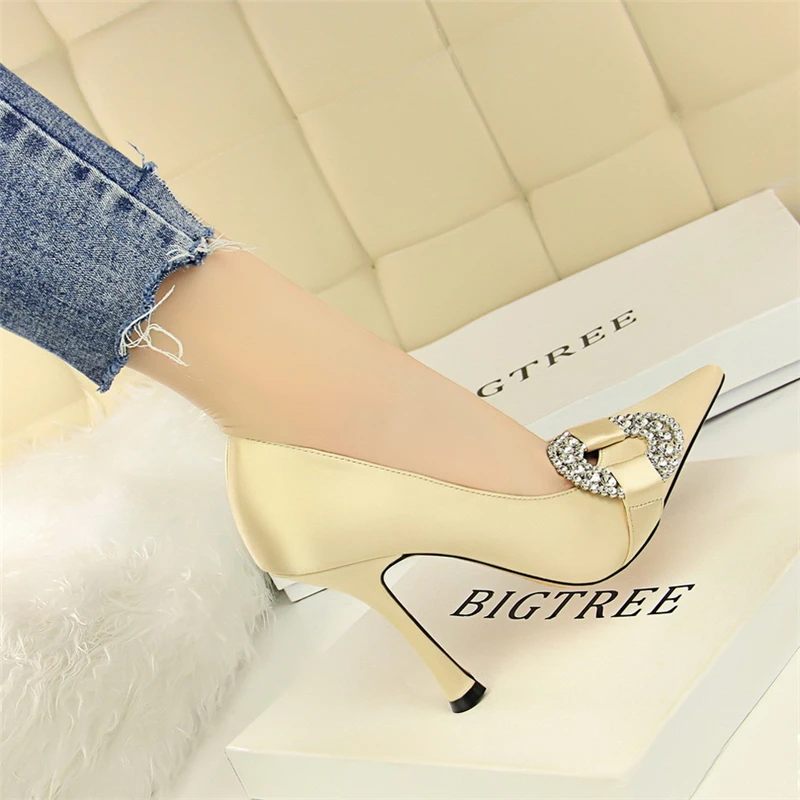 

Fashion Shoes Women Heels Ladies OEM Custom Brand Bridal Shoes Wedding Shoes Female Stiletto Party Dress Heel Hot Sale
