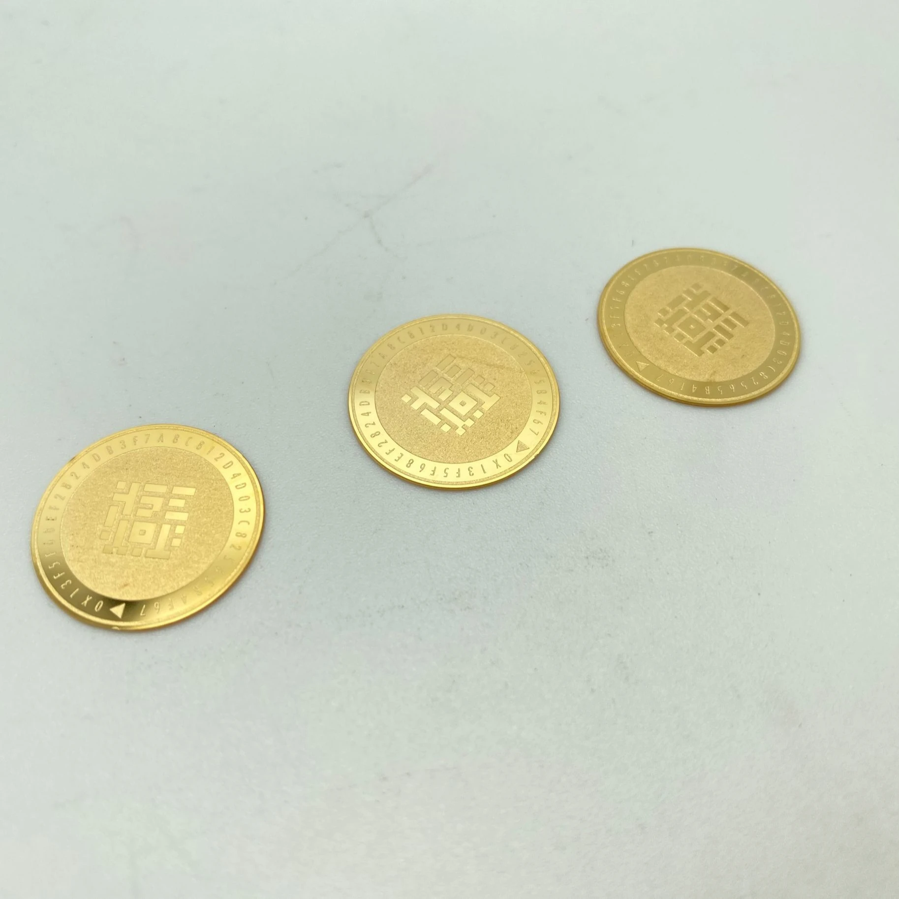 

DU gold round metal business cards, Cmyk or pantone