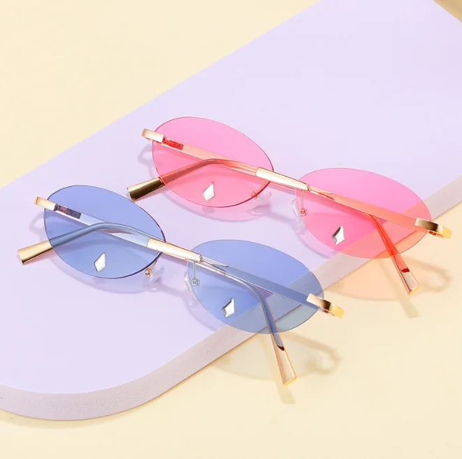 

Qmoon New Fashion Oval Women's Sunglasses Teardrop Christmas Party Sunglasses