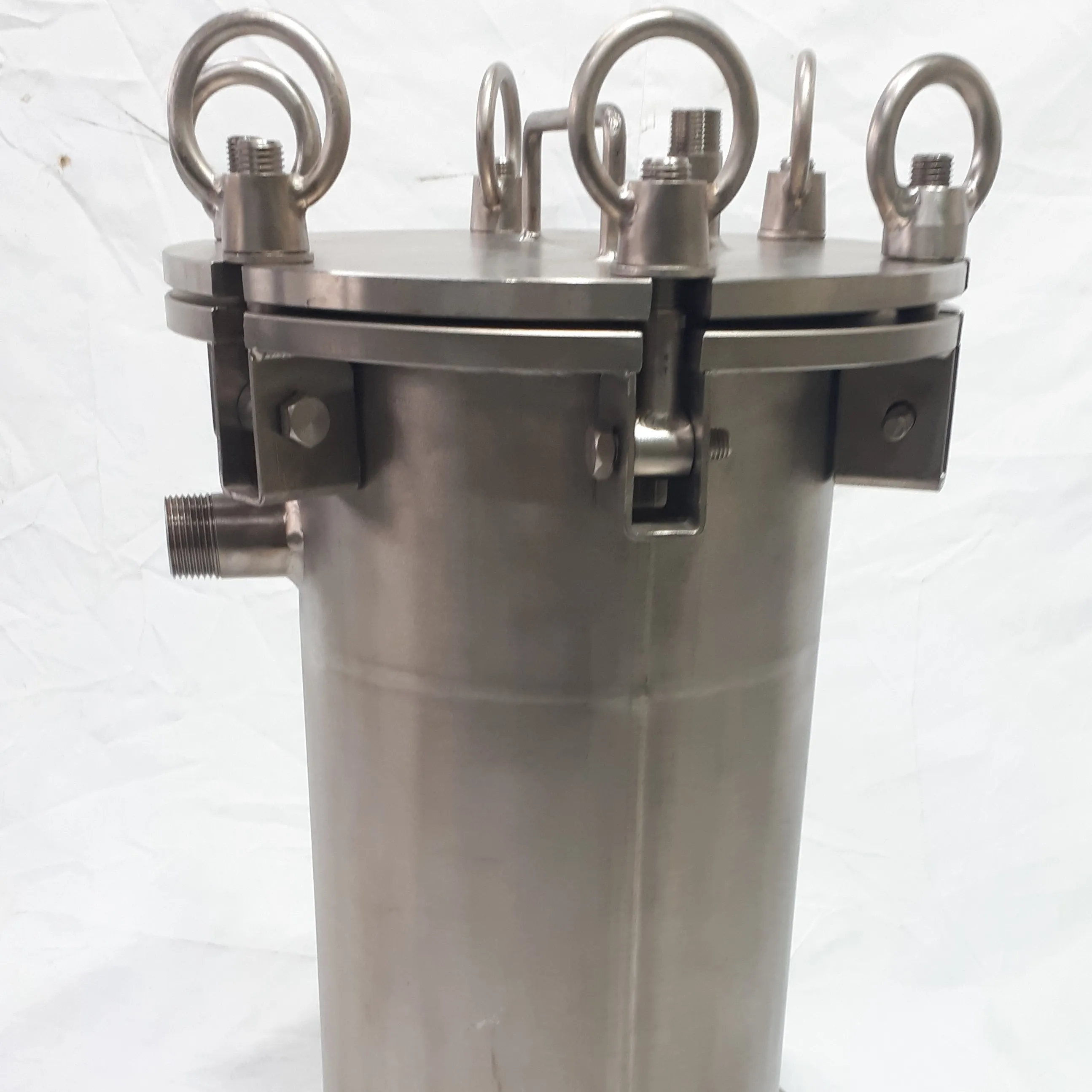 
Chemical Strainer Filter Housing in Titanium 
