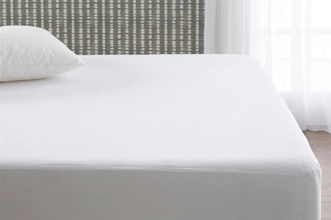 Luxury Plush Bed Mat Waterproof Mattress Protector Waterproof Cover 60 Plain Terry 100% Waterproof King Bed Velvet Knitted White manufacture