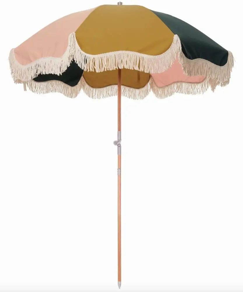 

Luxury wooden pole garden parsol umbrella with tassels vintage beach umbrella photos, Customized color