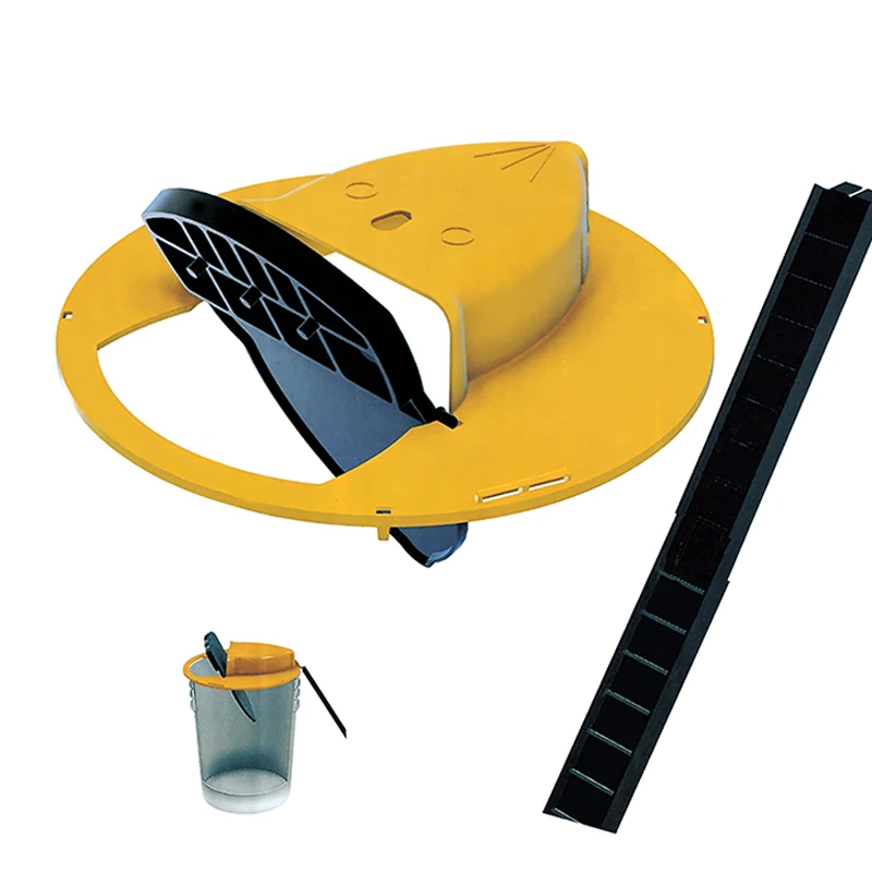 

Flip slide bucket lid plastic mouse trap