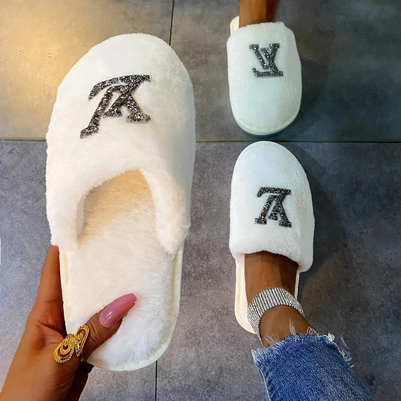 

Women's Pink Fluffy Fur House Slippers Flat Comfortable Home Furry Slip On Slippers Women Shoes Winter Warm Slippers for Ladies