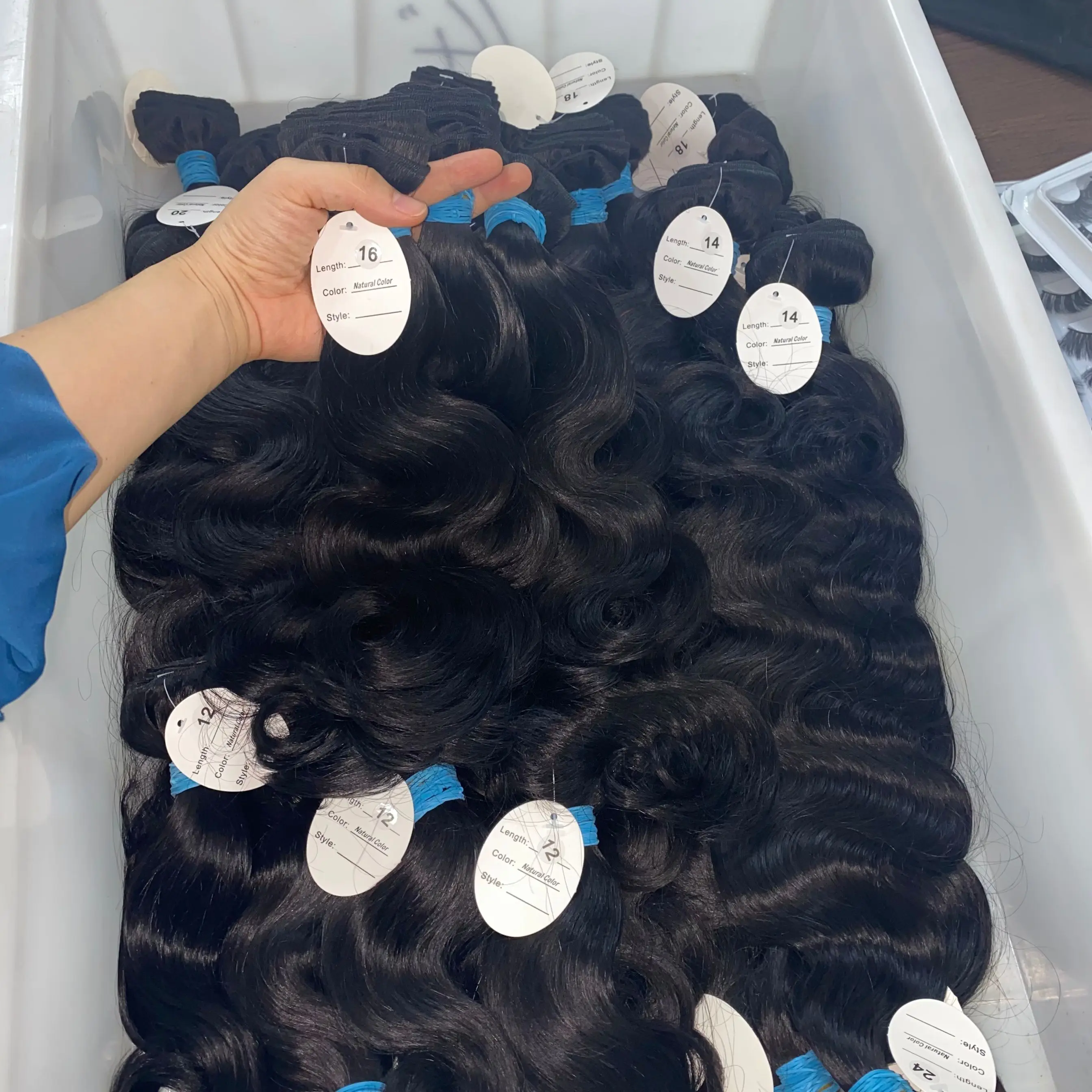 

raw virgin human hair bundles lace front wigs vietnamese virgin cuticle aligned hair brazilian extensions human hair