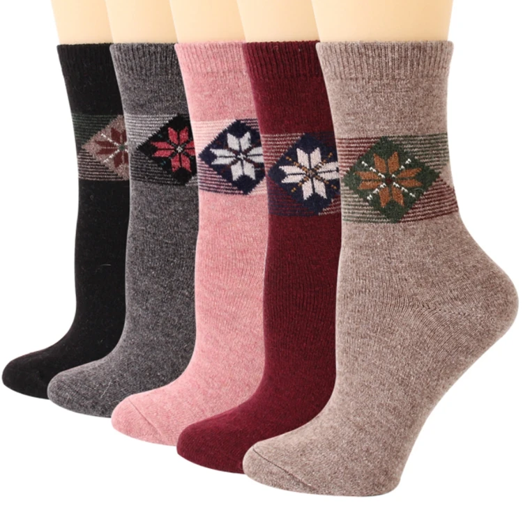 

New winter sweat absorption breathable warm large size female vintage wool knit socks leaf jacquard rabbit wool socks, As picture