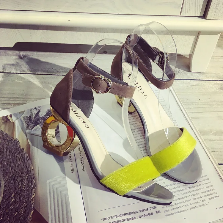 

1618 Sandals summer 2020 new Korean high-heeled shoes individual shaped thick heel with fish mouth women hing heel, Apricot