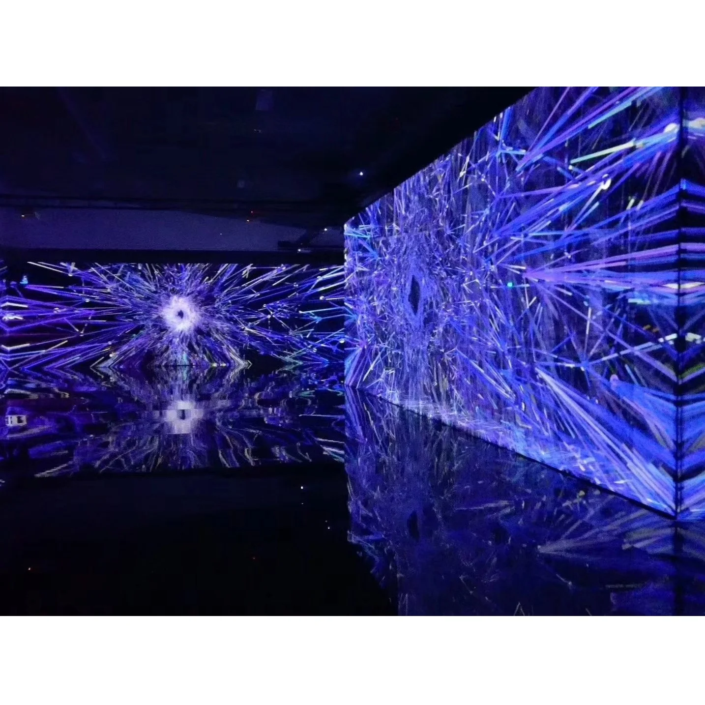 

3D Hologram 4 sides Electric Holo Gauze Near 100% Transparency, Gray,white,black