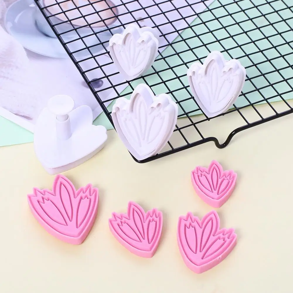 

4Pcs/set Tulip Cookie Cutter Fondant Gum Paste Plunger Flower Cake Decorating Tools Biscuit Sugarcraft Molds