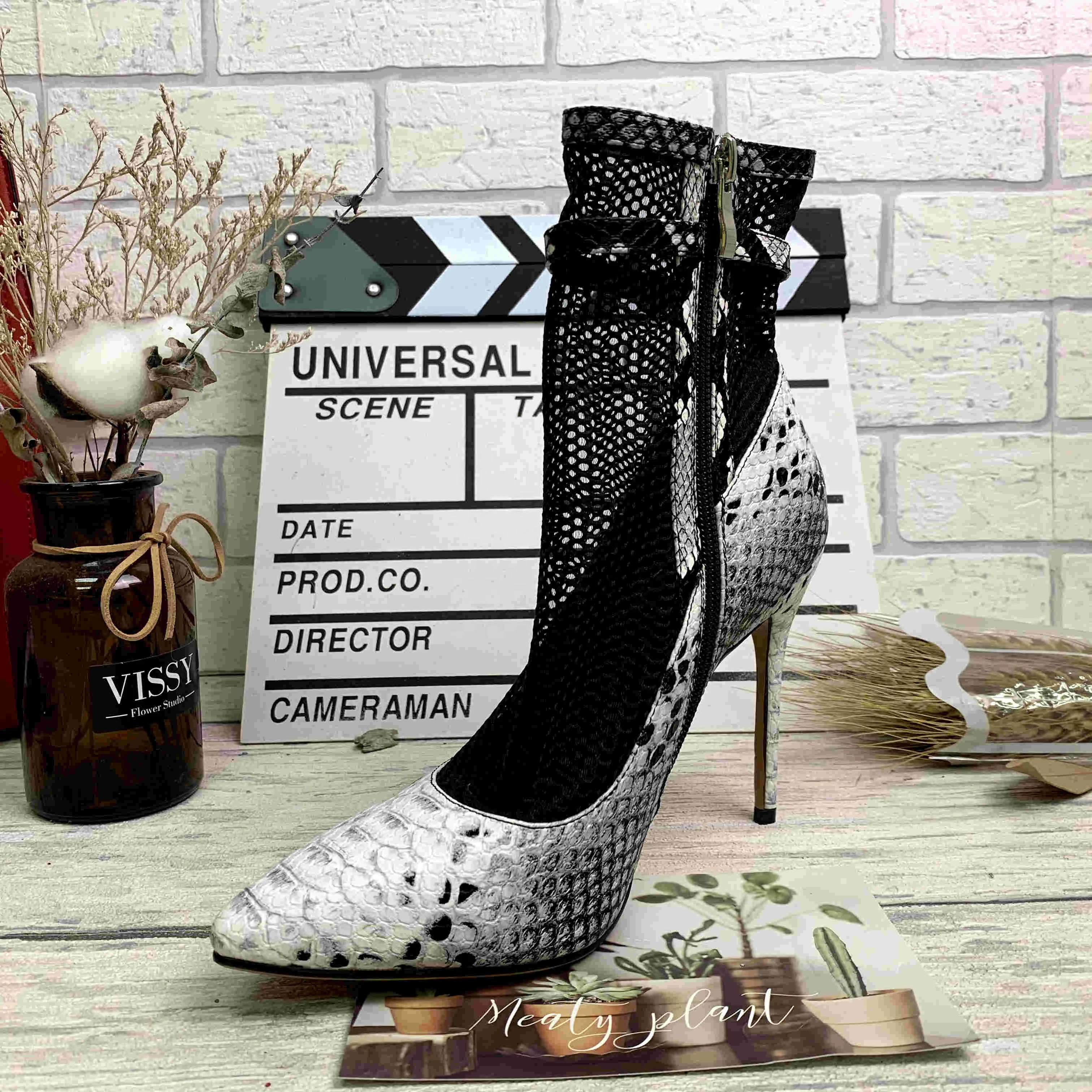 

2021 spring new sexy stitching snake print mesh stiletto high heel ladies sandals European and American large size wholesale, Black serpentine