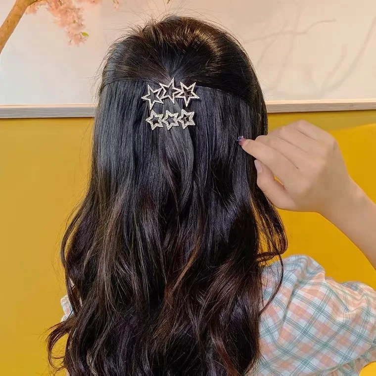 

Star With the Korean Diamond Hair Clips Alloy Letter Star