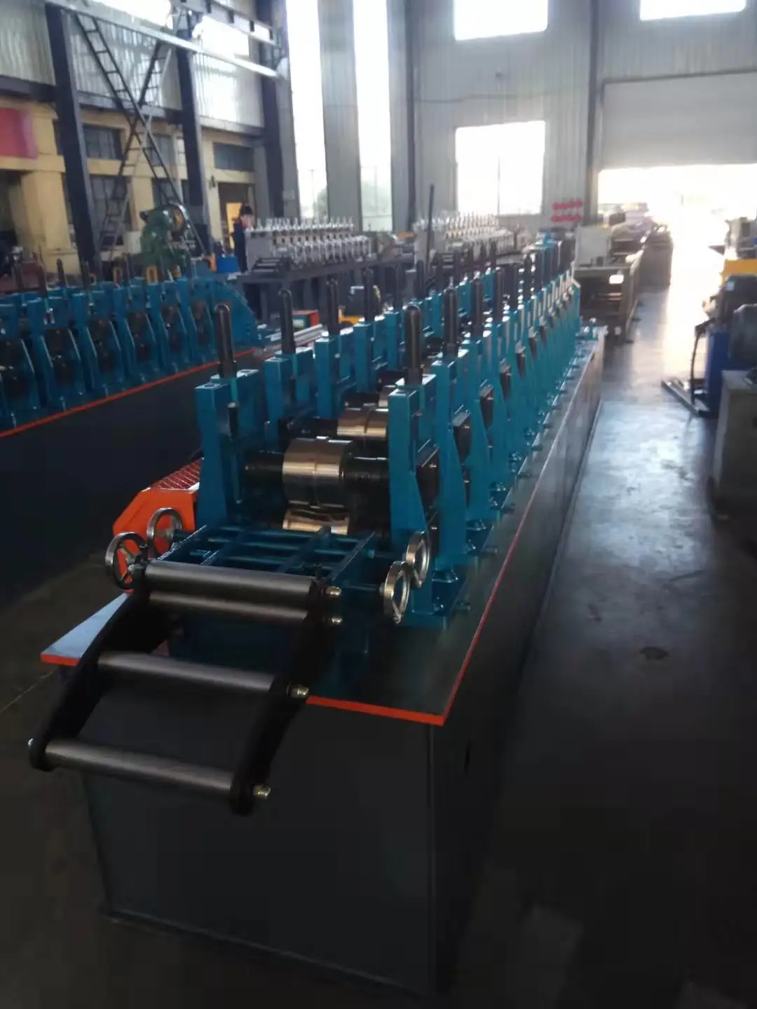 rollers of High precision C U channel 60*27 27*28 light keel roll forming machine.jpg