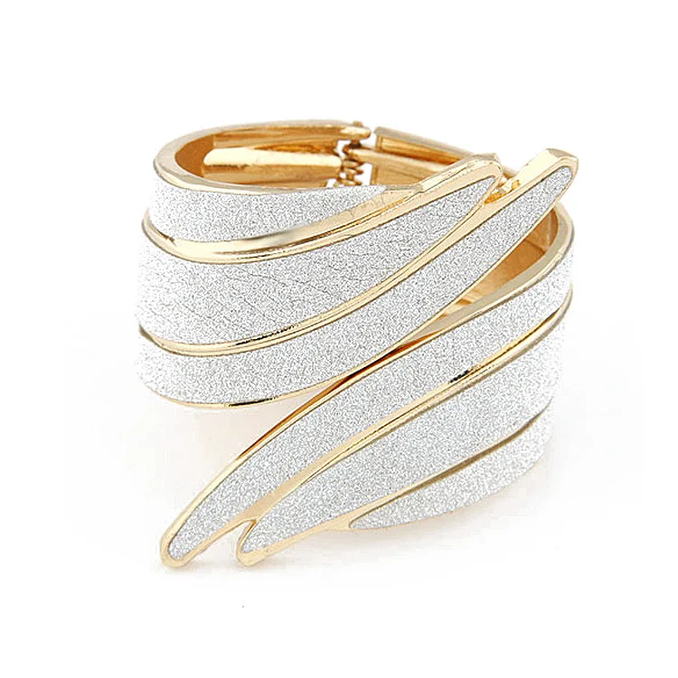 

Newest Angel Wings Spring Open Wide Bracelet Bangle