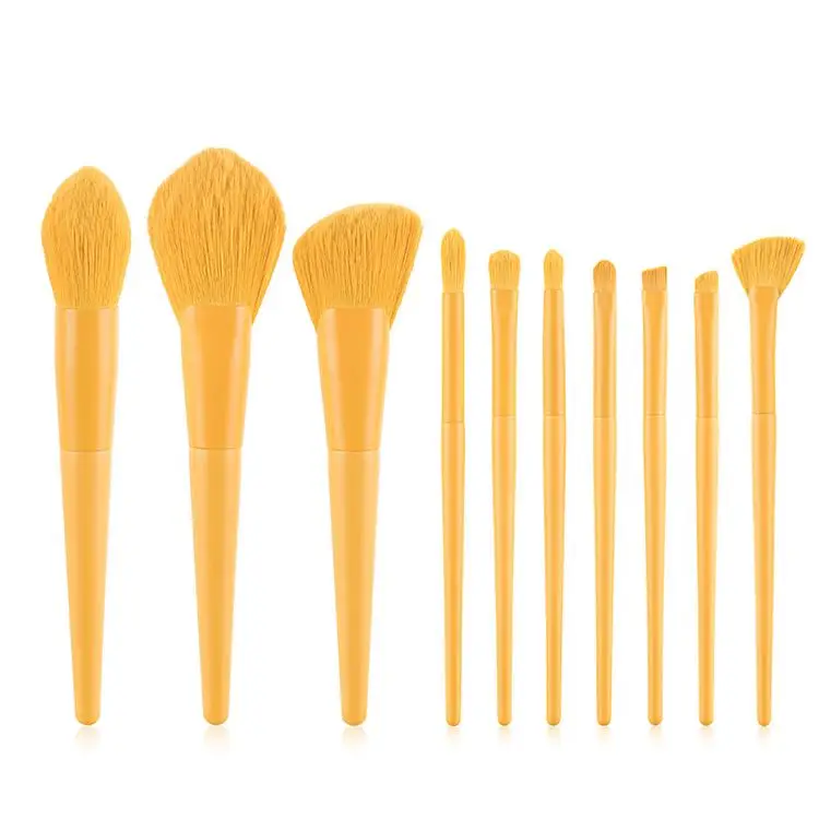 

2021 New Exquisite Portable Professional Makeup Brush Set of 10 Pieces, Yellow