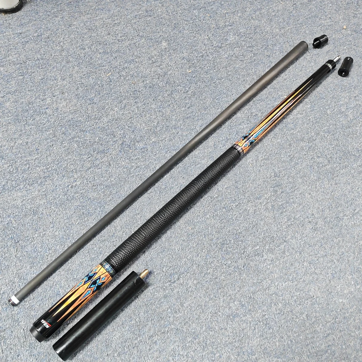 Hot Selling Billiard Cue 1/2 PC 100% Carbon Fiber Shaft Maple Wood Butt Pool Stick Stainless Steel Joint 58 Inch Nine-ball Ball