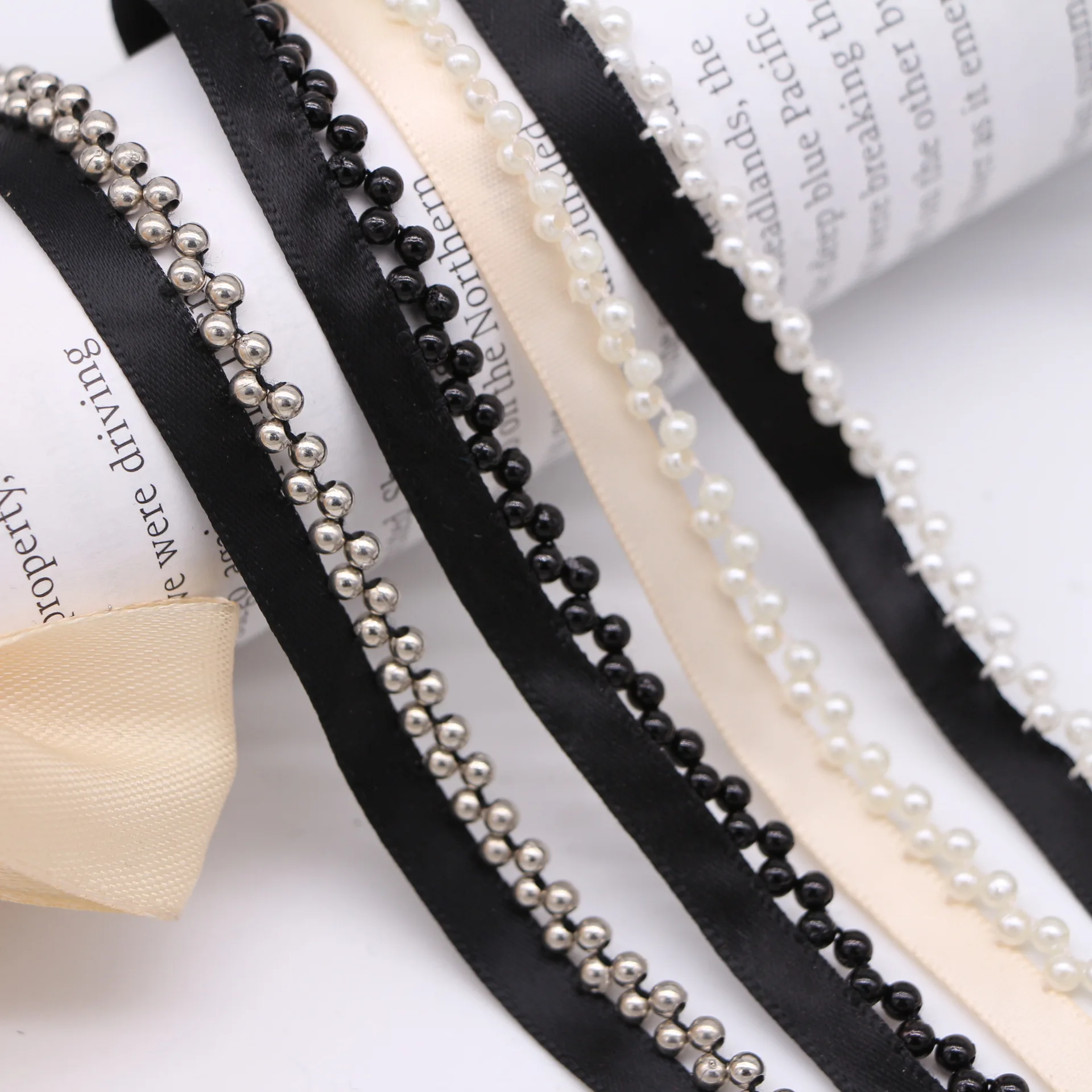 

High Quality 1cm black and white pearl lace trim handmade nail bead edge ribbon