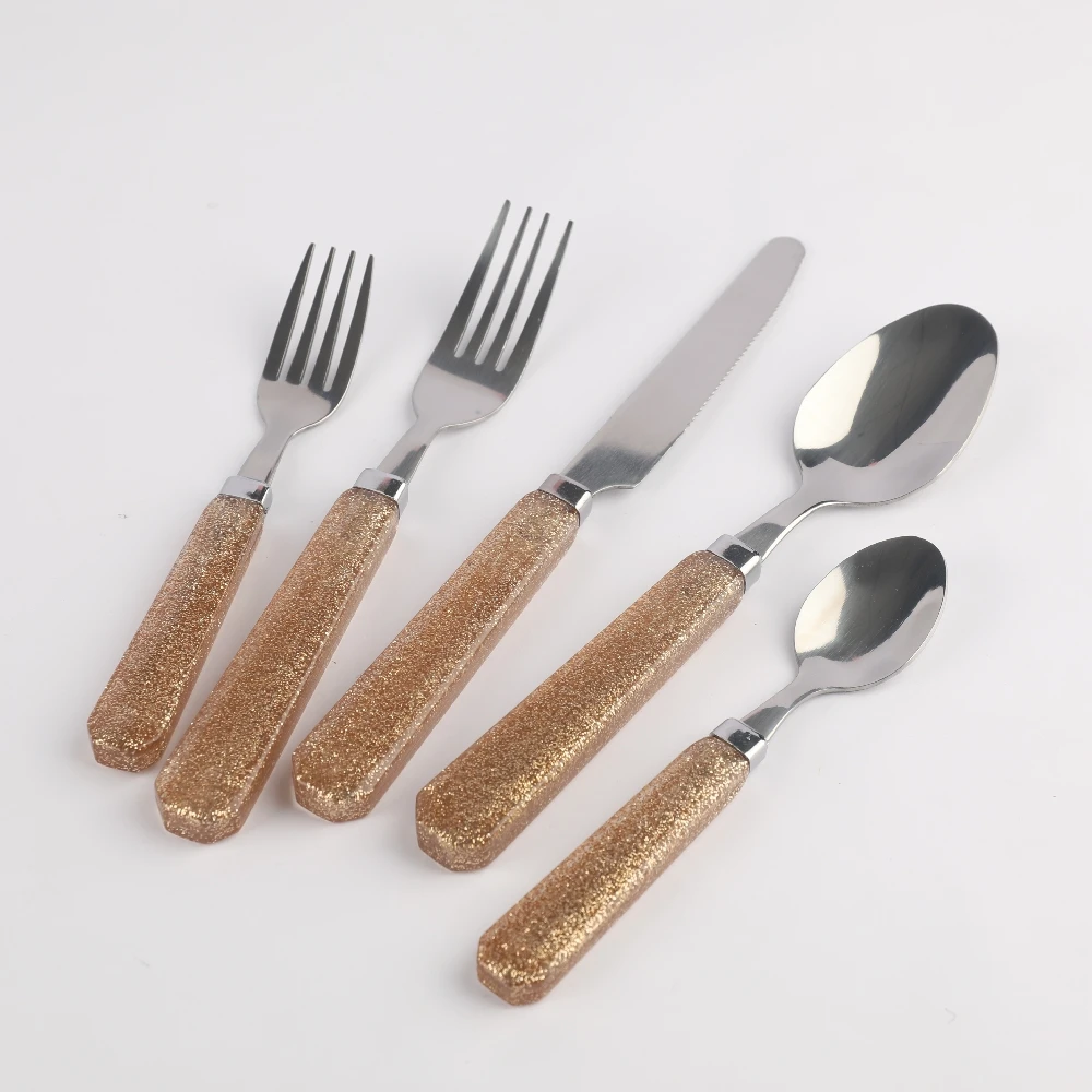 

4 /16/20 plastic picnic cutlery set flatware with colored handle