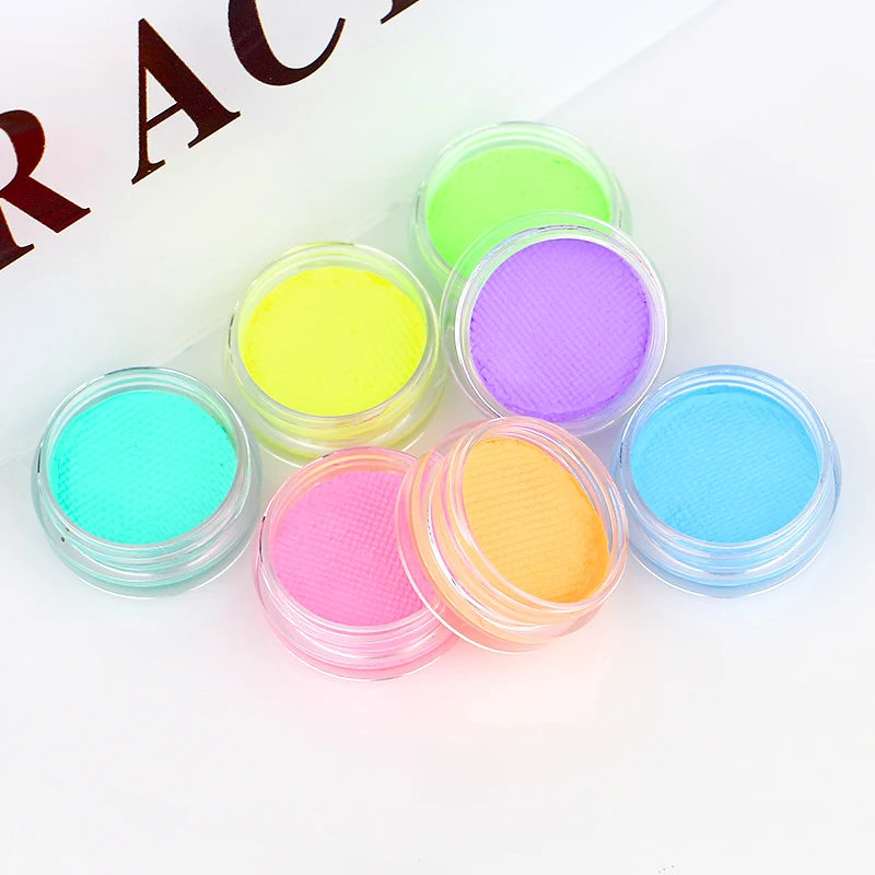 

Cruelty Free Iridescent Pastel 10 Gram Water Activated Eyeliners Graphic Liner Cake Hydra Liner