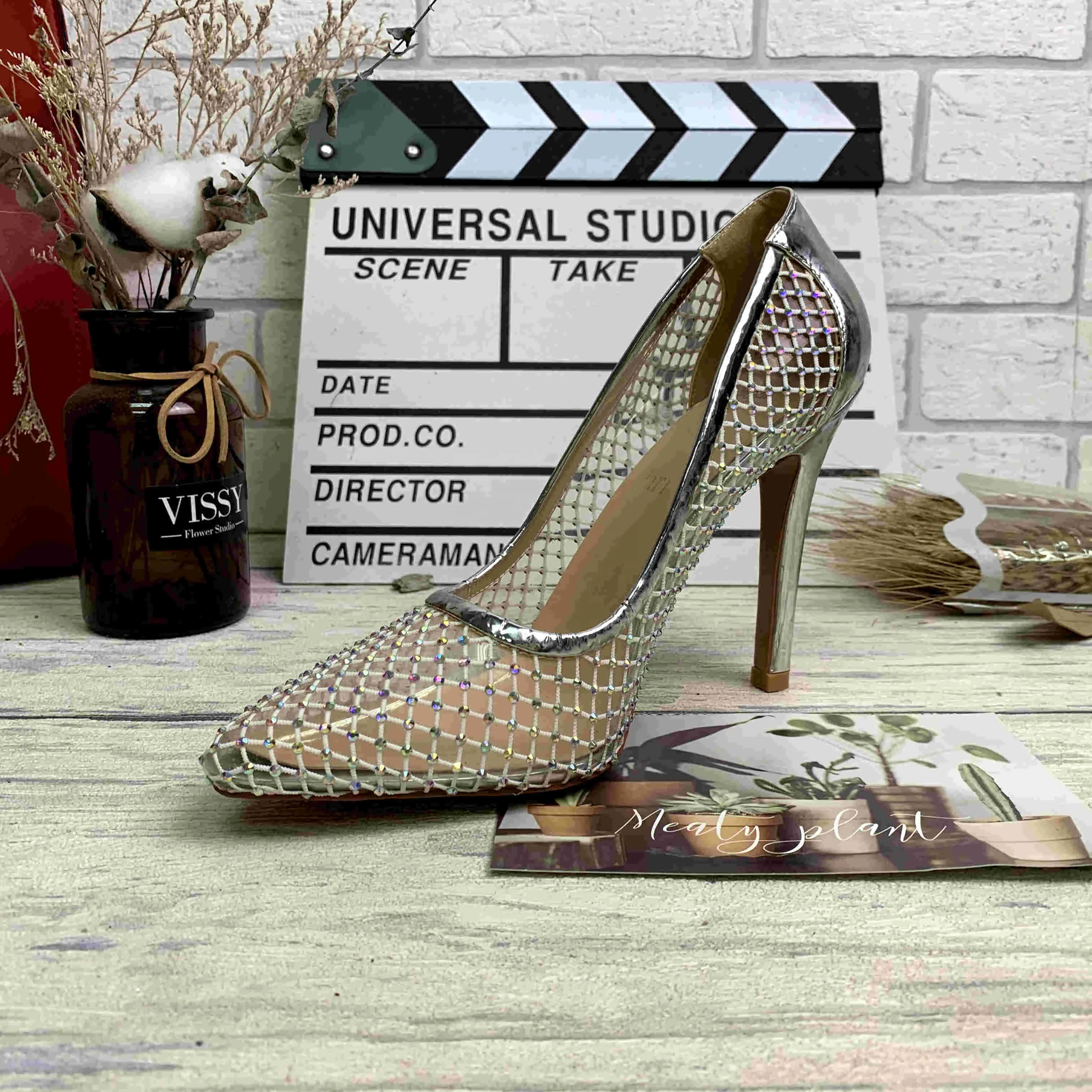

2021 spring new mesh pattern yarn surface diamond pointed stiletto high heels European and American large size wholesale, Gold silver