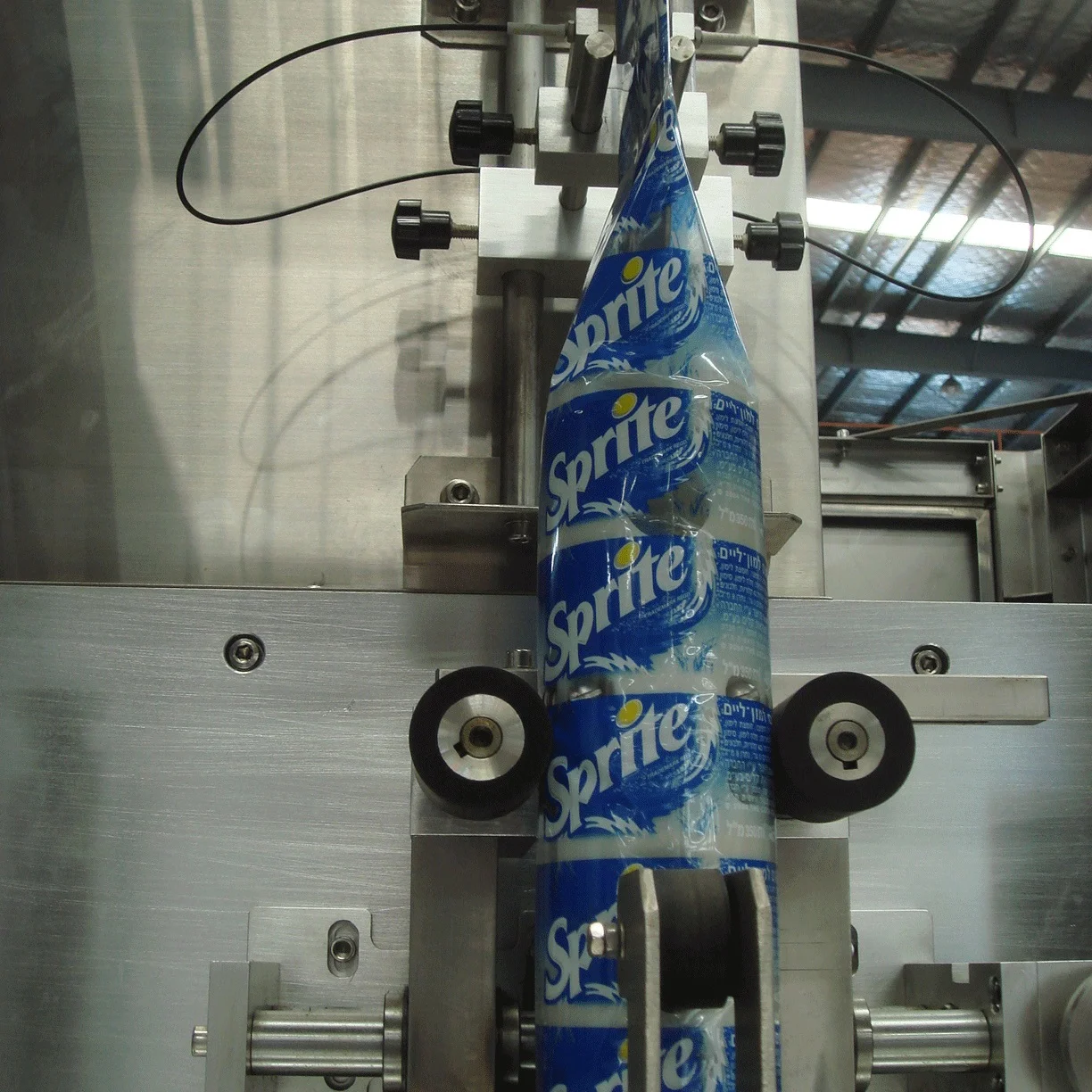 High Speed Automatic Manual Round Shrink Sleeve Label Labeling Machine ...