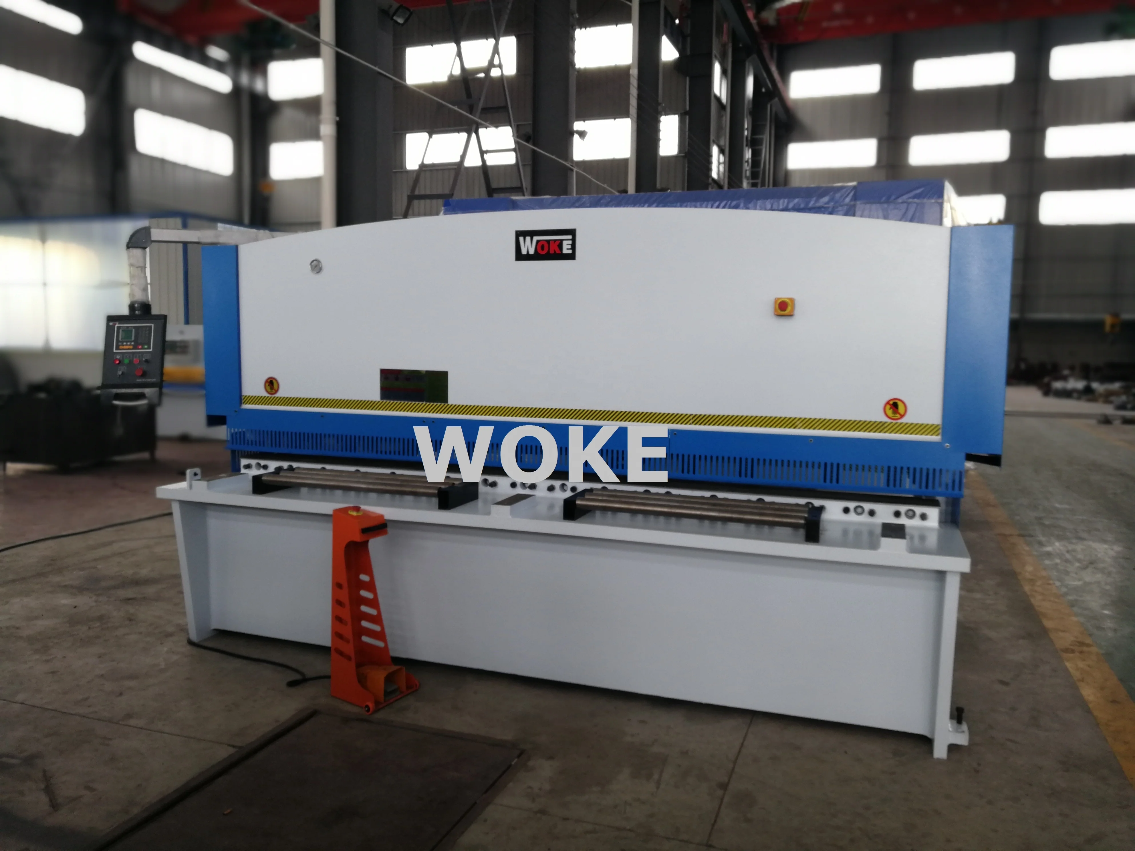 sheet metal guillotine 10mm.jpg