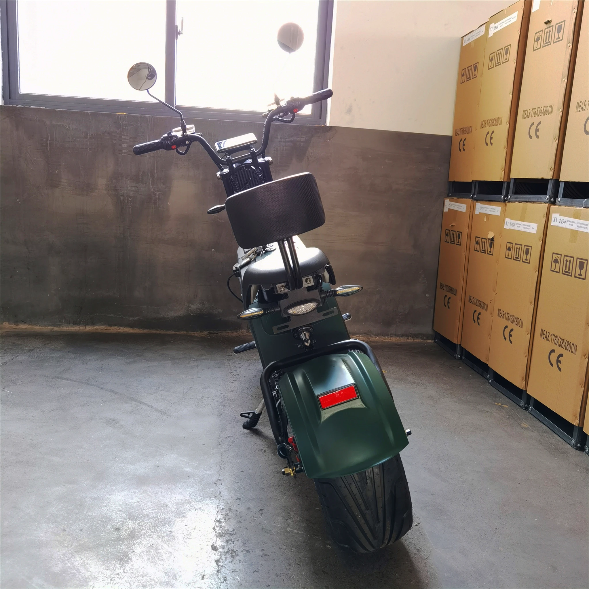 

Factory Price Popular Design For Citycoco Electric Scooter 2000W