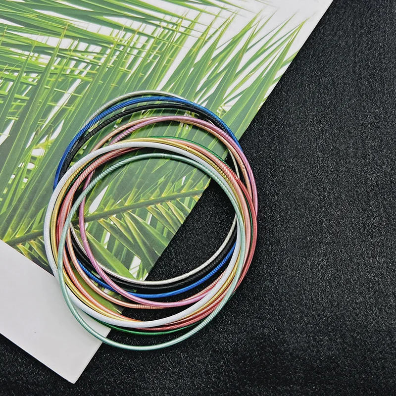 

2022 Hot Selling Wire Spring Geometric Bracelet Spiral Open Colorful Women's Bracelet Wholesale