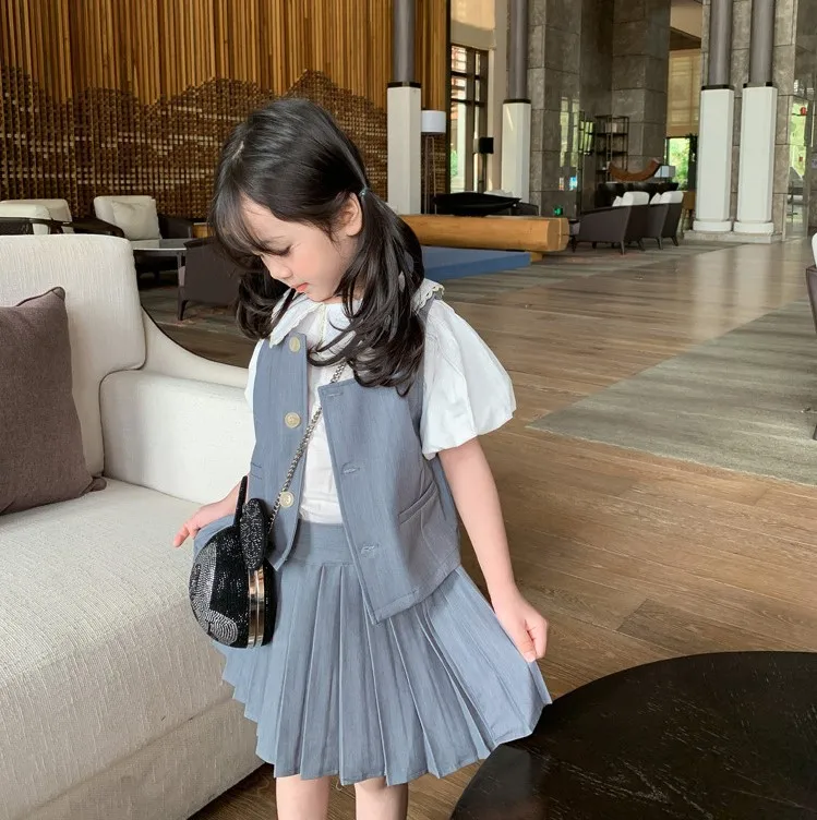 

2021 Fashion Girl Clothing Set White Shirt +Gray Pleated Skirt with Vest Stylish Girl Outfit Set 2-6T, White gray