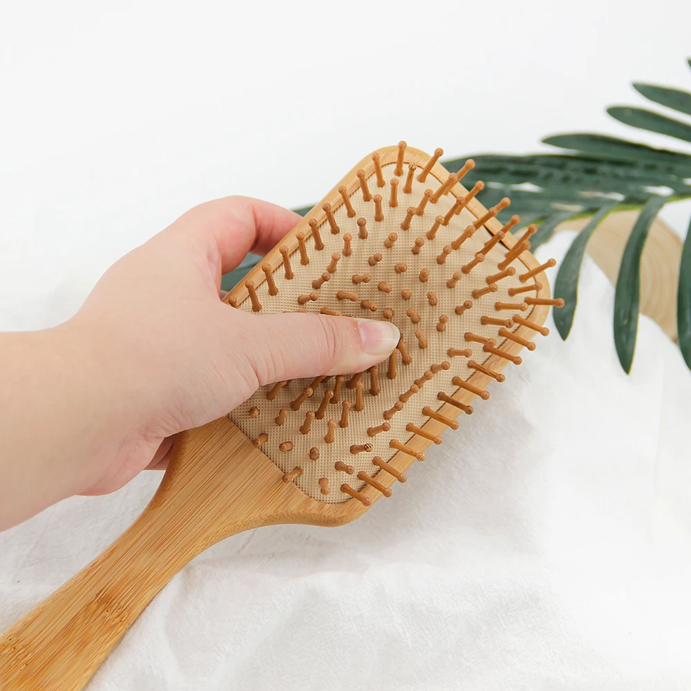 Hot Selling Custom Logo Bamboo Hair Brush Eco-friendly Bamboo Comb Paddle Scalp Dryer Massage Hair Detangling Brush