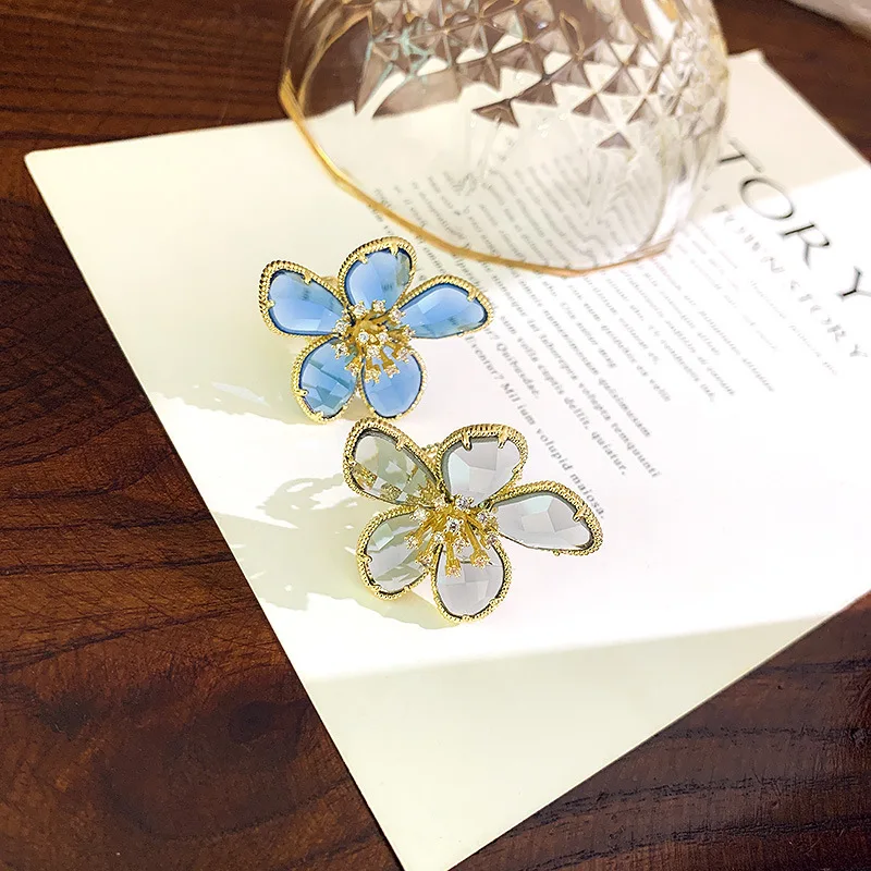 

Elegant 24K Gold Plated Blue Gray Crystal Finger Rings Exaggerate Rhinestone Flower Open Rings For Women Girls Accessories