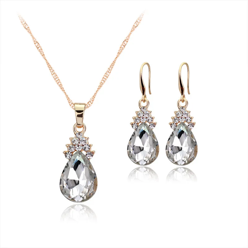 

Wholesale Latest Design 18K Gold Plated Crystal Rhinestone Angel Tears Necklace Earrings Bridal Jewelry Set