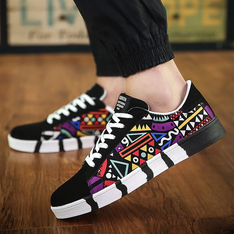 

2023 New breathable men's casual printed canvas skate shoes low top canvas trendy shoes