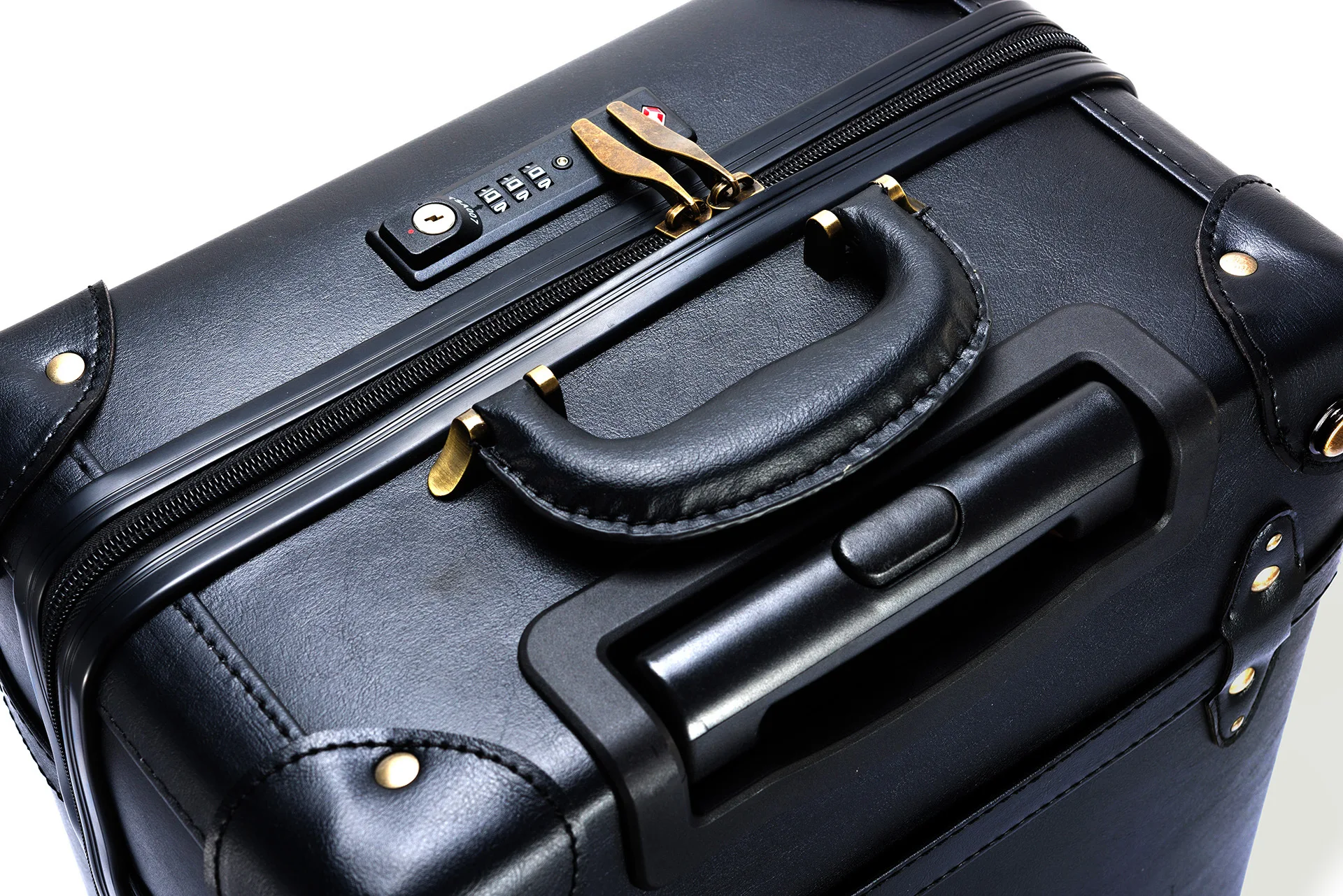 vintage luggage (7).jpg