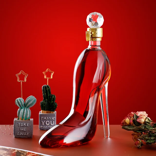 

Amazon hot sales clear crysta glass whiskey wine decanter bottles for bar with glass cork