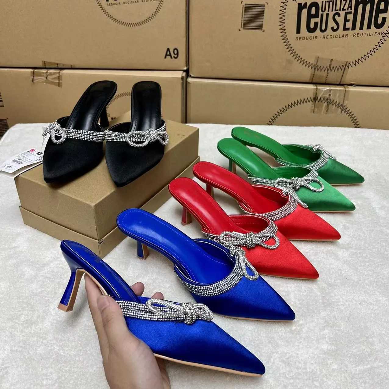 

BUSY GIRL JB4471 Pumps Women Heeled Sandals Diamond Bow Slide Slippers 2023 New Pointed Toe High Heel For Ladies Mules Heels