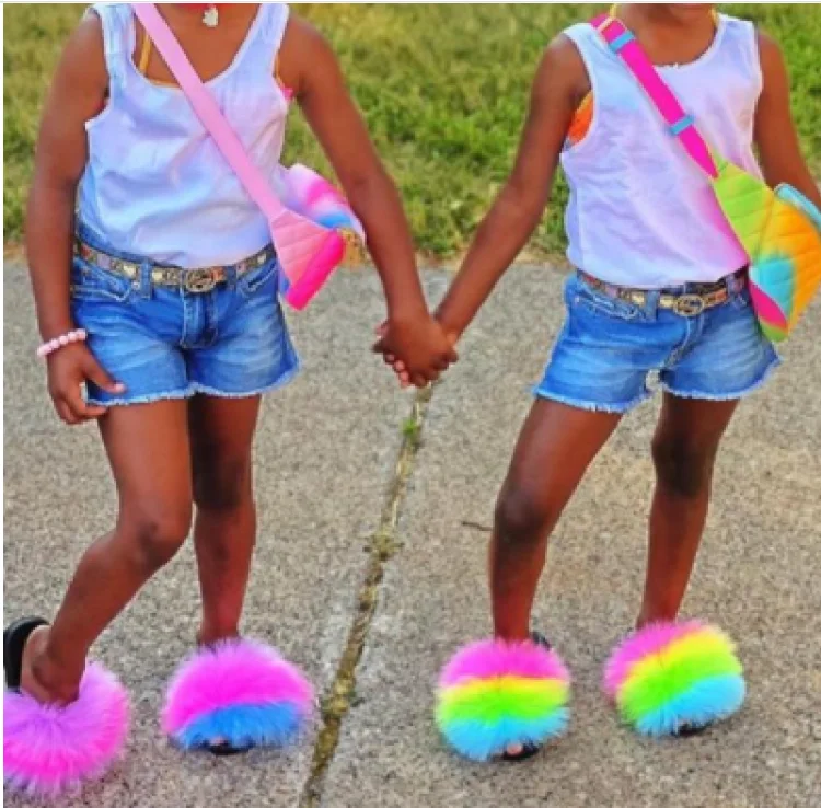 

2022 Colorful shoes toddler children baby kids little girl fur slides with strap furry sandals kids shoes matching bad set, Picture color