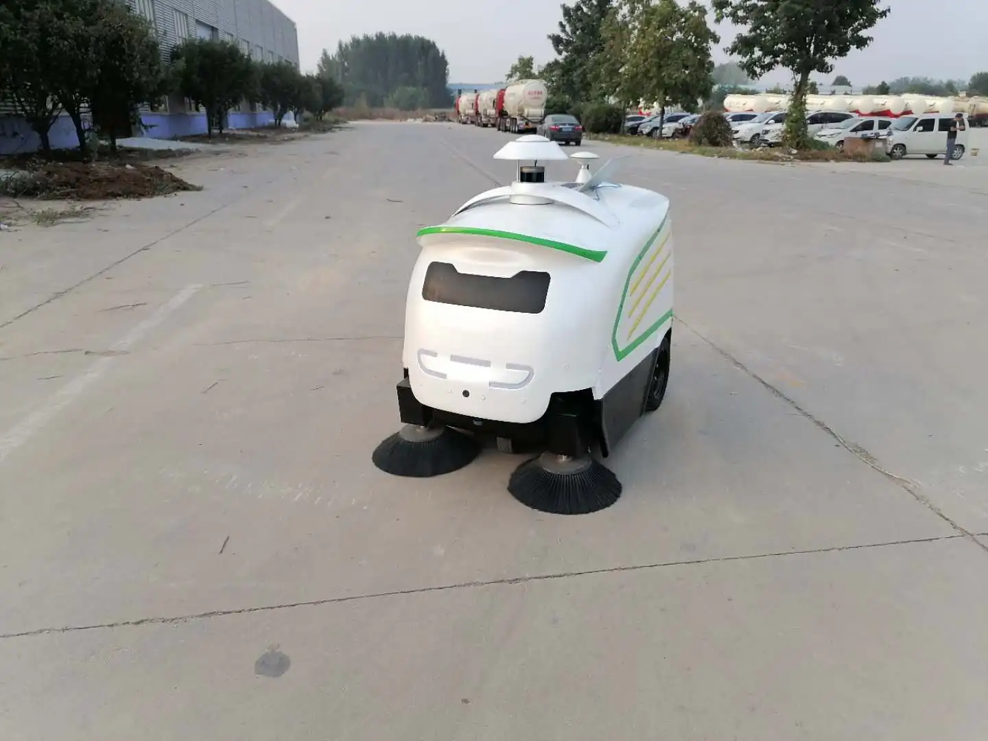 
Hot Selling Promotional Best Quality Automatic Road Sweeper 