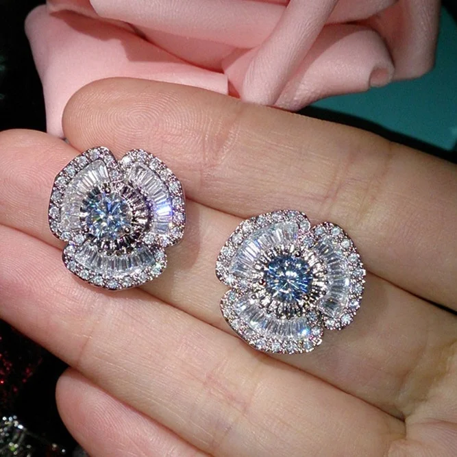 

Exquisite Stones Stud Earrings For Women White/Rose Gold Color Cubic Zirconia Cluster Jewelry