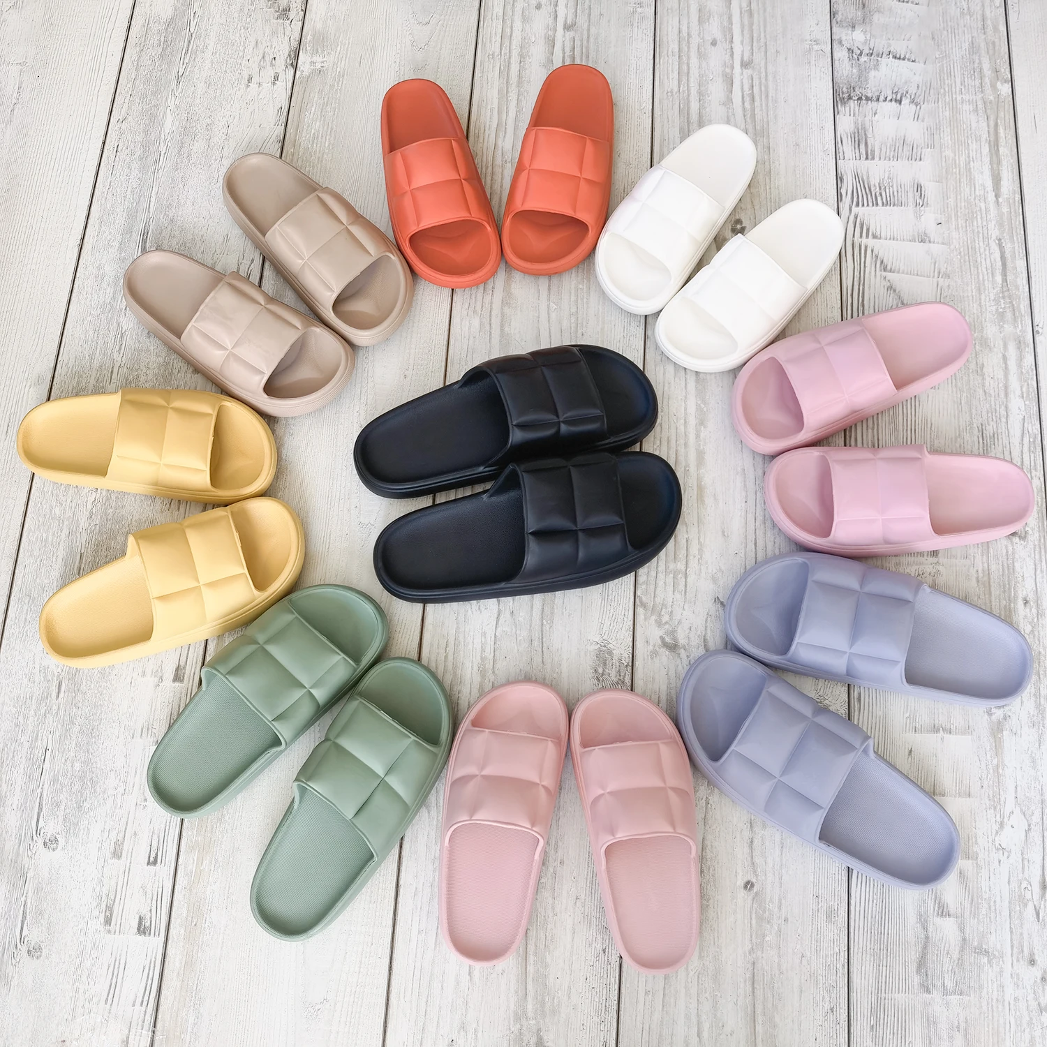 

China Wholesale Unisex Men Women Outdoor Open Toe Style Non-Slip Thick Sole EVA Beach Bath Slippers, Customized color