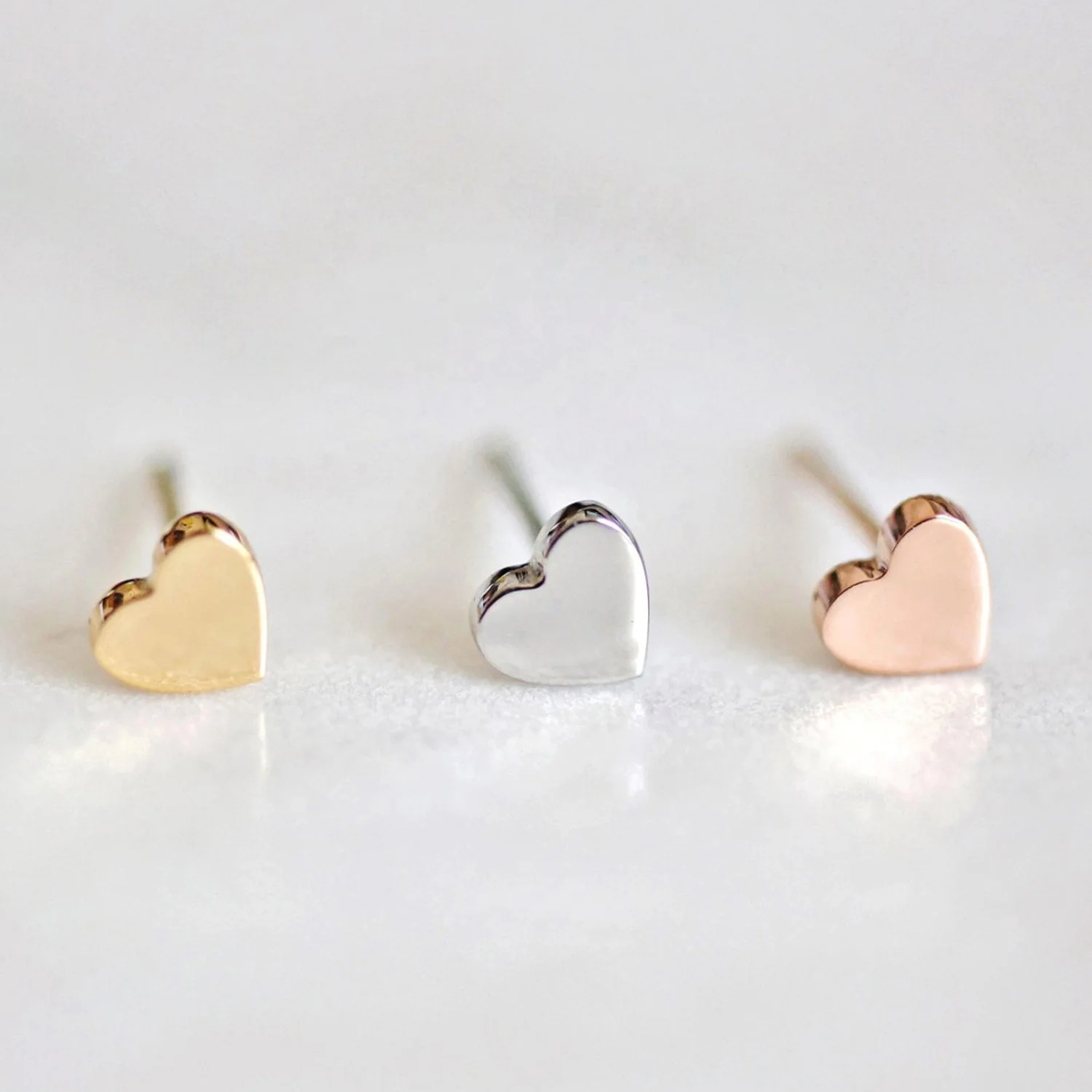 

Custom Simple Fashion Minimalist 316 L Stainless Steel Jewelry Love Heart Shape Cute Small Stud Earring 14k Gold Plated, Silver / gold / rose gold