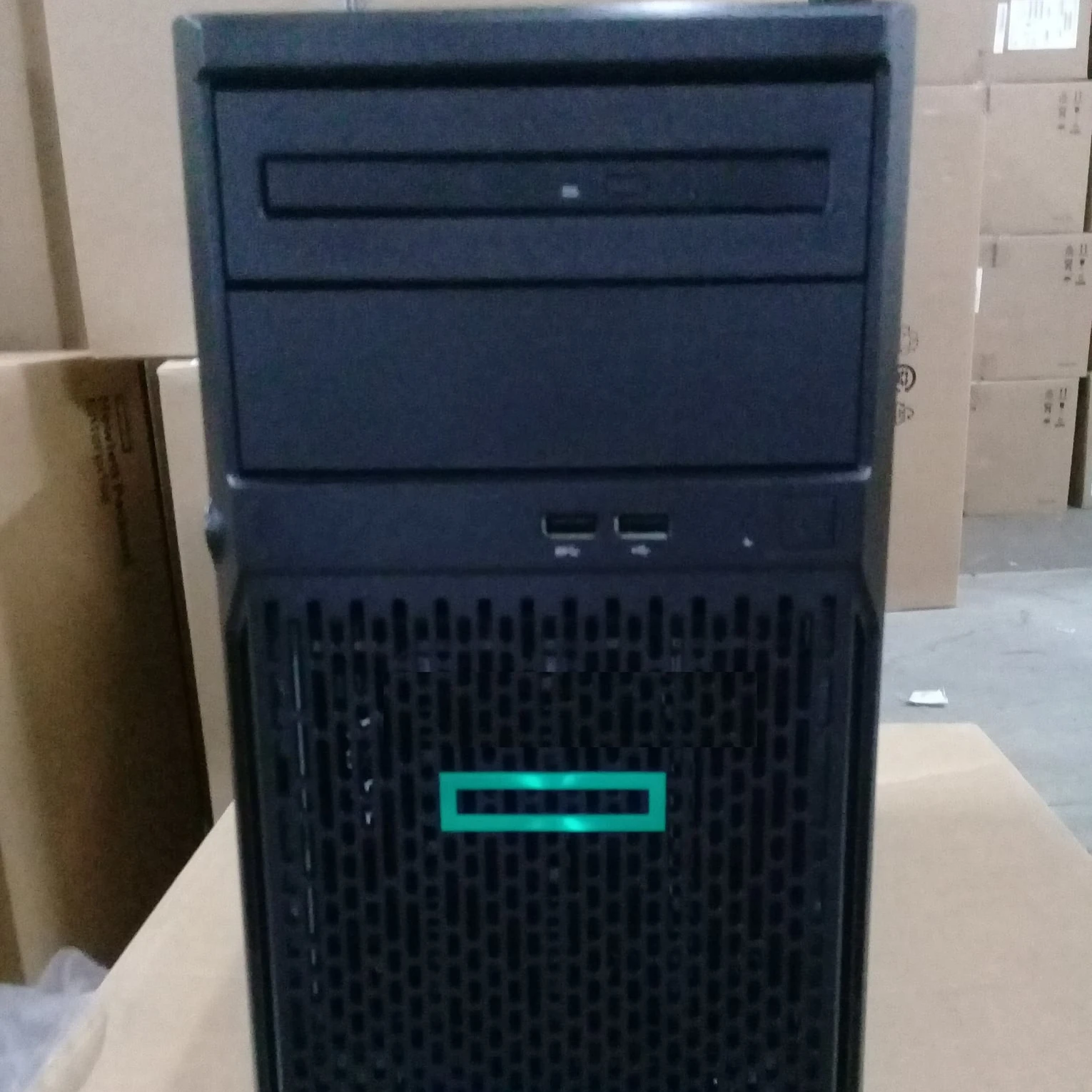 

P16928-AA1 HPE ML30 Gen10 E-2224 16GB 4LFF Tower Server