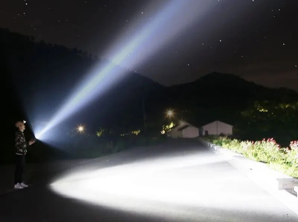 Super Powerful LED Flashlight P70 Tactical Torch USB Rechargeable Waterproof Handheld Strong Torch